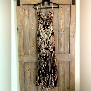 Women’s Lulu’s strapless sequin gown!